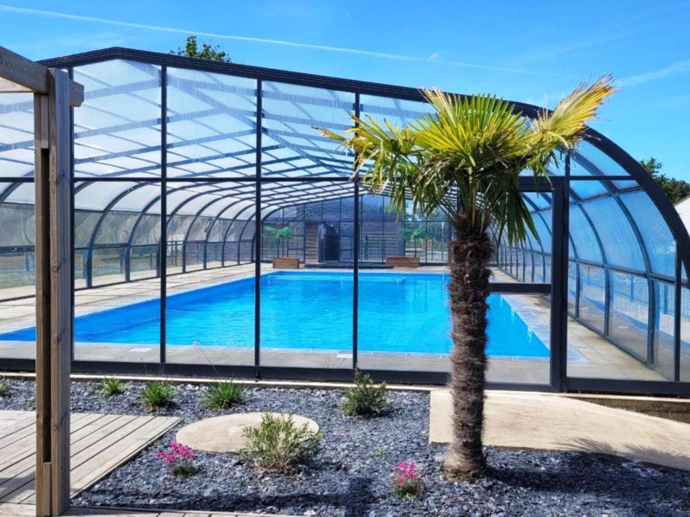 Chalet 3 Chambres Dans Un Domaine Prive Avec Piscine Chauffee Et City Park Marzan Exterior photo